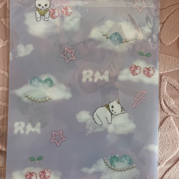 Rosemarie Seoir Lum anime folder collectible - Picture 2 of 3